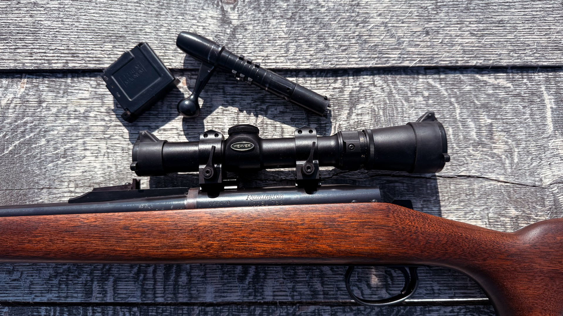 44 magnum with magazine and bolt