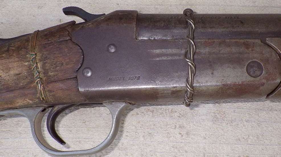 a_mans_gun_f.jpg