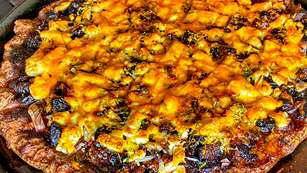 recipe-duck-crust-pizza_lead.jpg