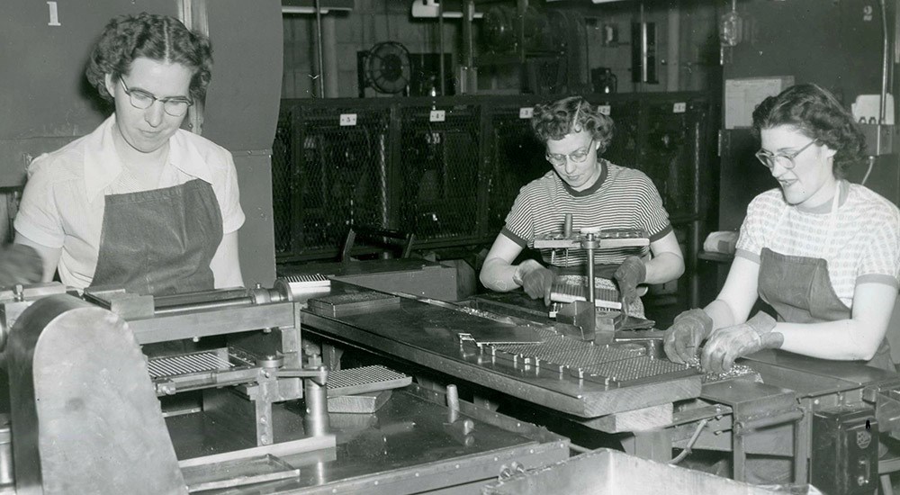 Federal Cartridge Company Employees Inspecting Bullets