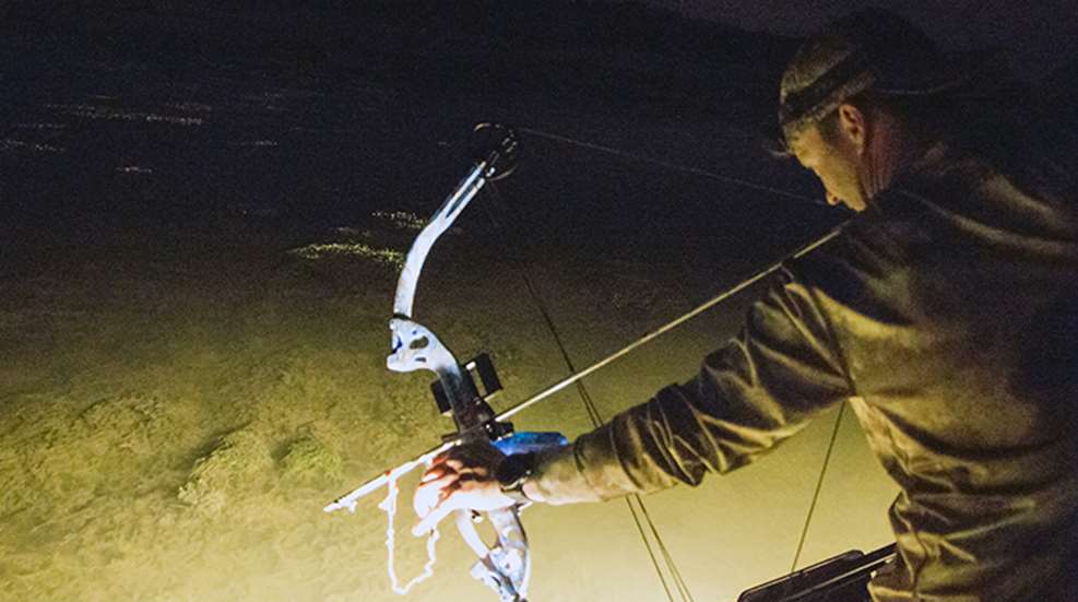 bowfishing_jeff_f.jpg