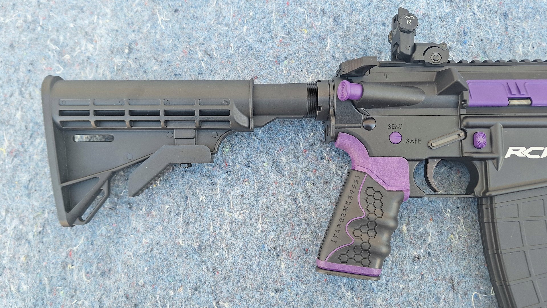 RCR Stock