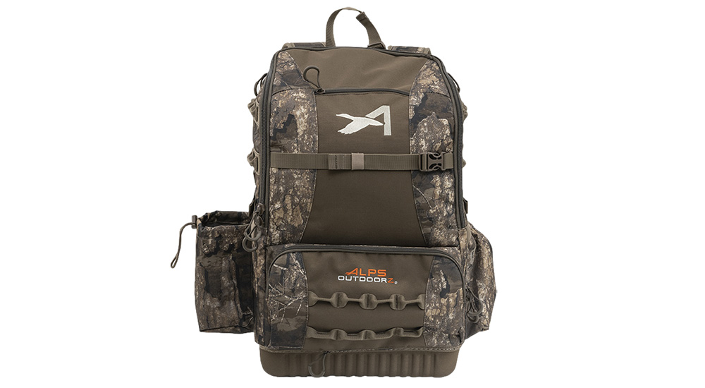 Waterfowl backpack with gun holder outlet
