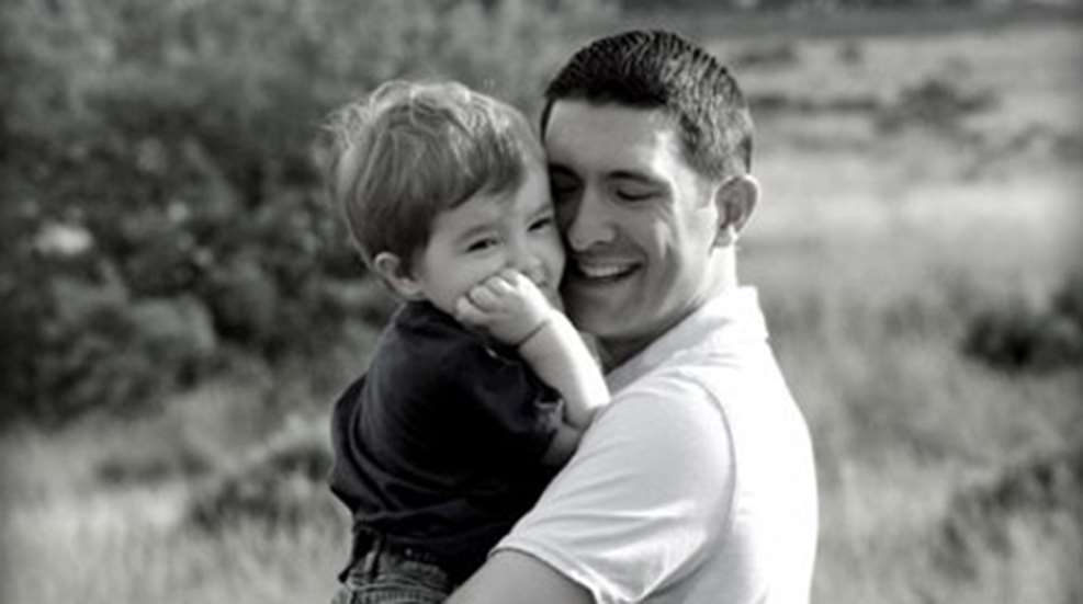 201161095018-daddy-tucker_f.jpg
