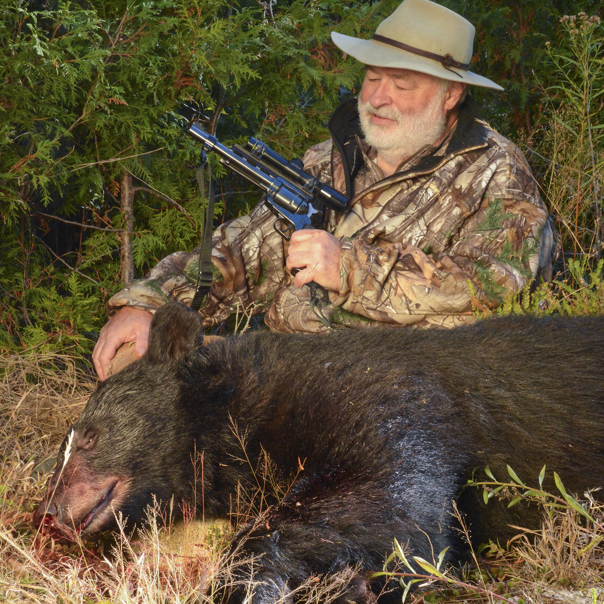 The author’s Ruger Super Blackhawk .44 Magnum was stuffed with Federal ammo loaded with 280-grain Swift A-Frames traveling 1170 fps.