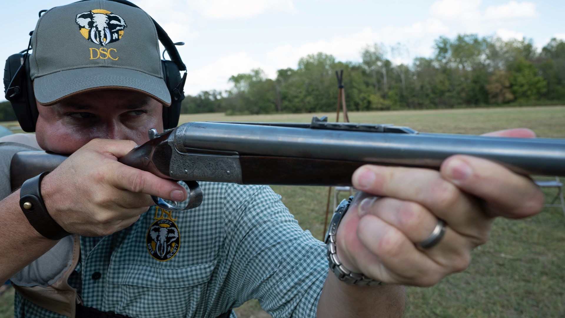 Shooting a double rifle