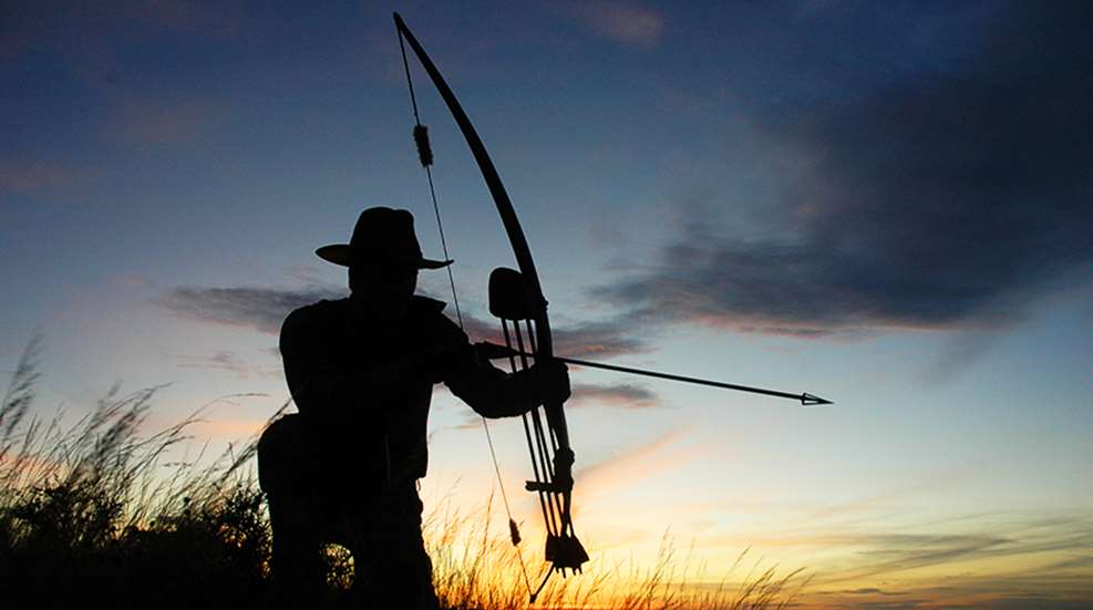 beginnersguidetotraditionalbowhunting_lead.jpg