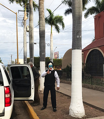 Man welcoming hunters to lodge in Ciudad Obregon, Mexico