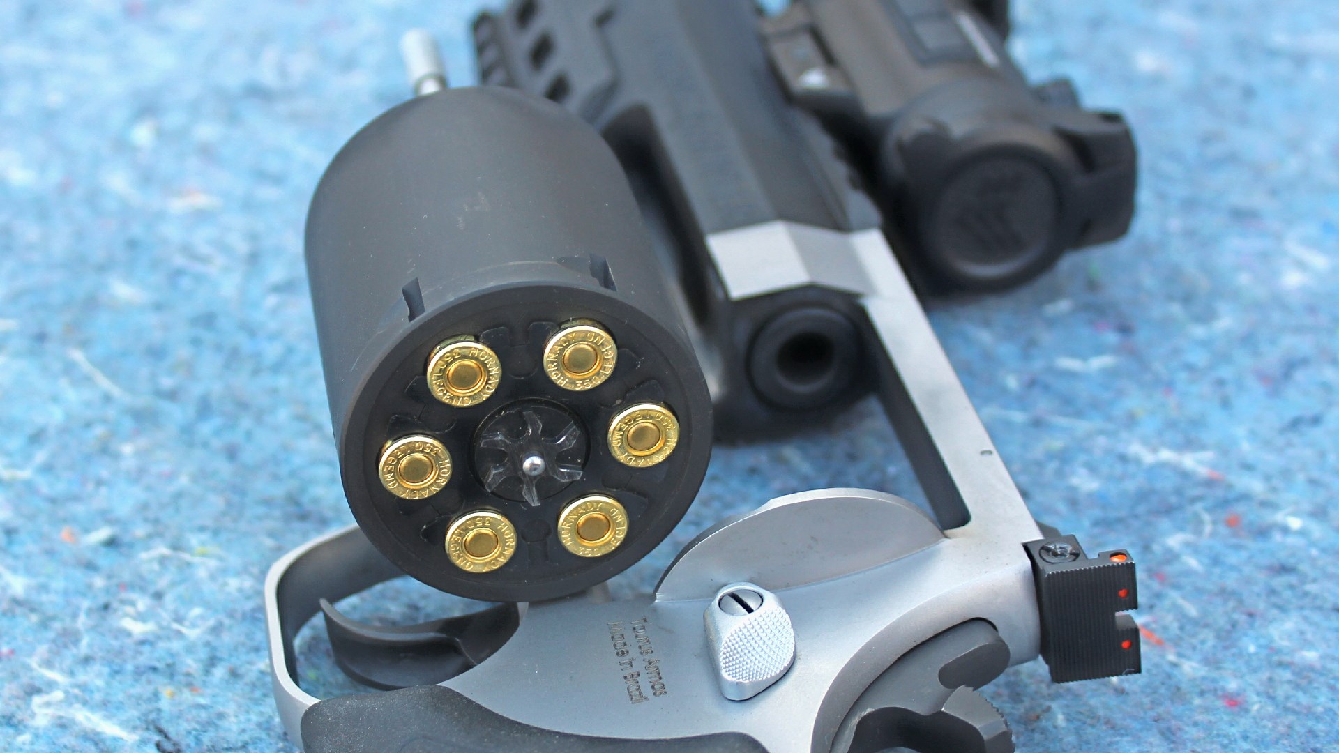 Taurus Raging Hunter