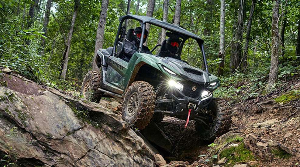 making-tracks-2021-yamaha-wolverine-rmax2-1000-xt-r_lead.jpg