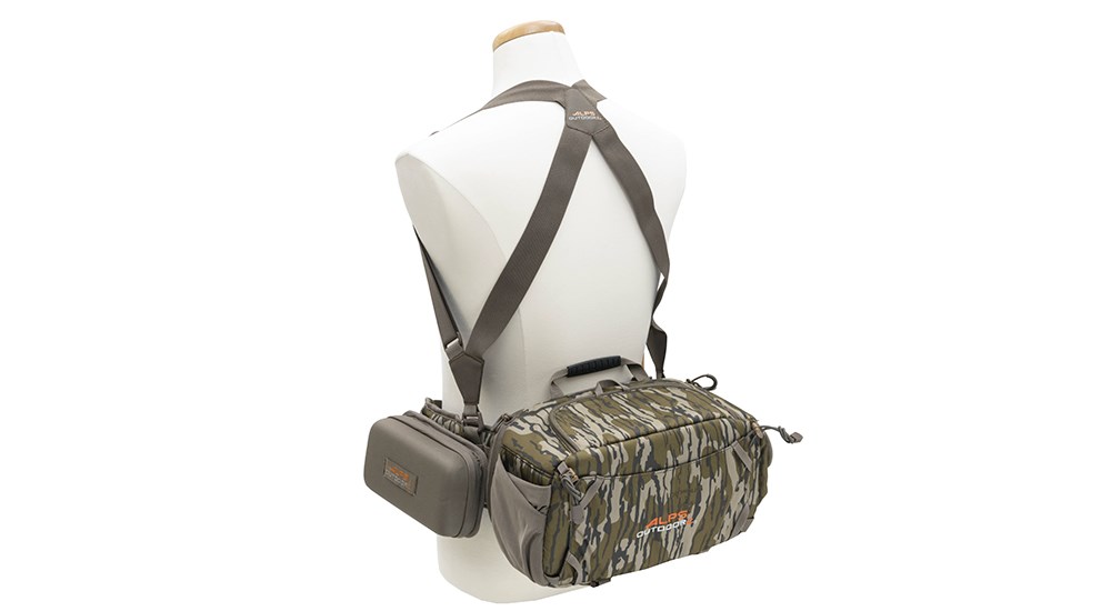 ALPS OutdoorZ Turkey Tracker Hybrid Pack on mannequin.