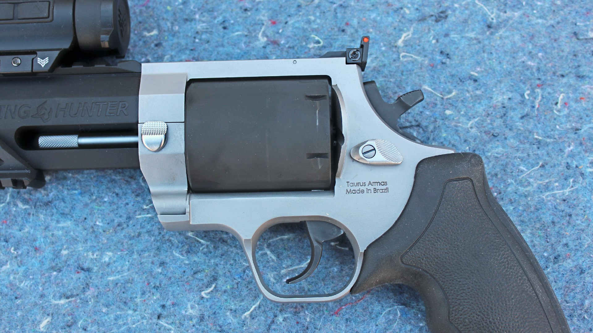 Taurus Raging Hunter