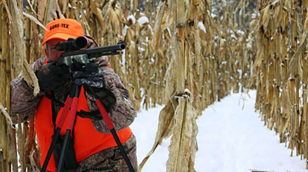late-seasondeerhunting_lead.jpg