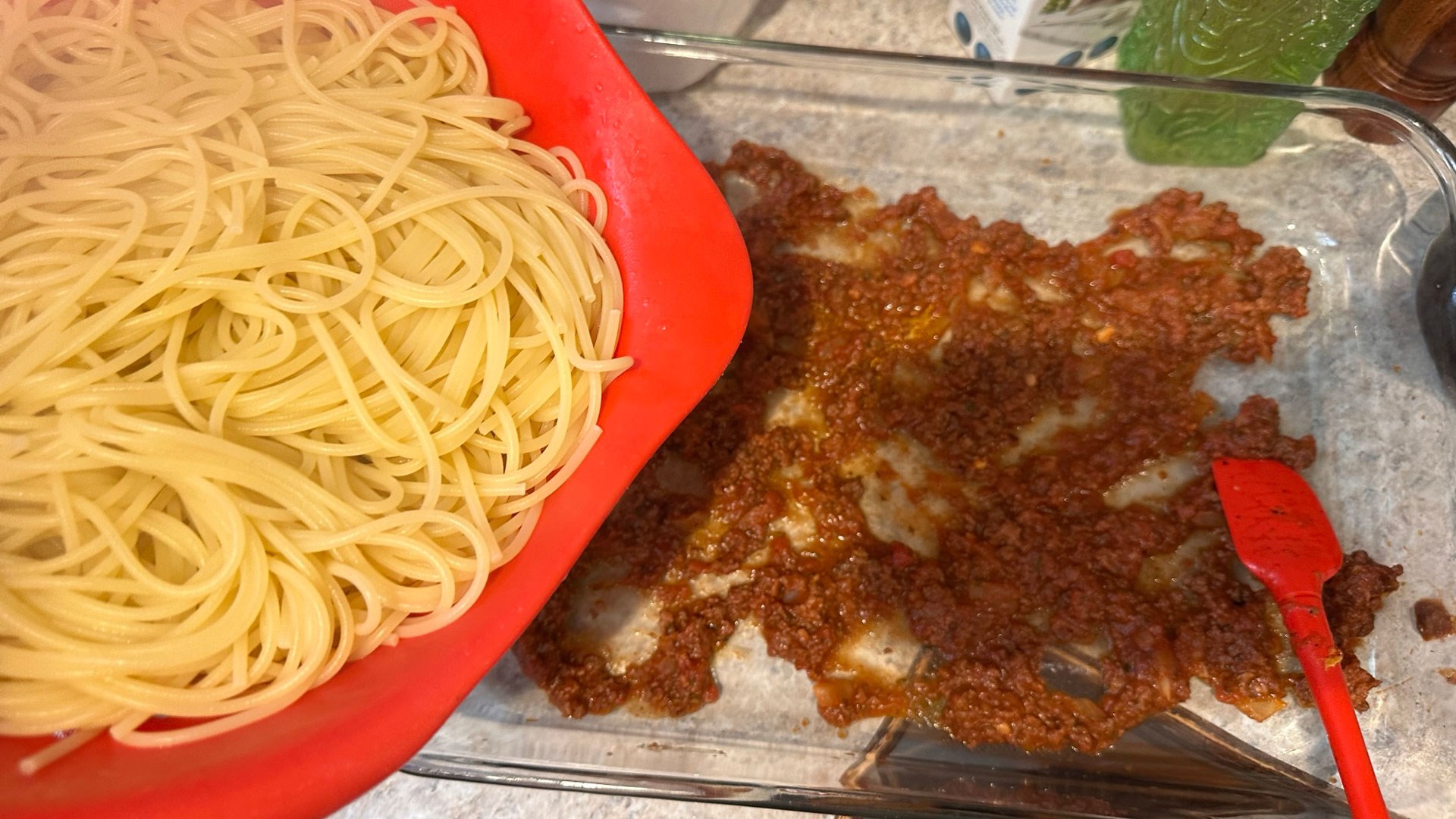 Spaghetti and meat sauce