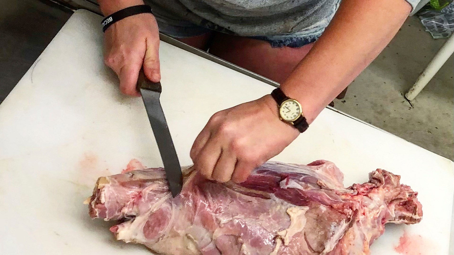 Processing a hog