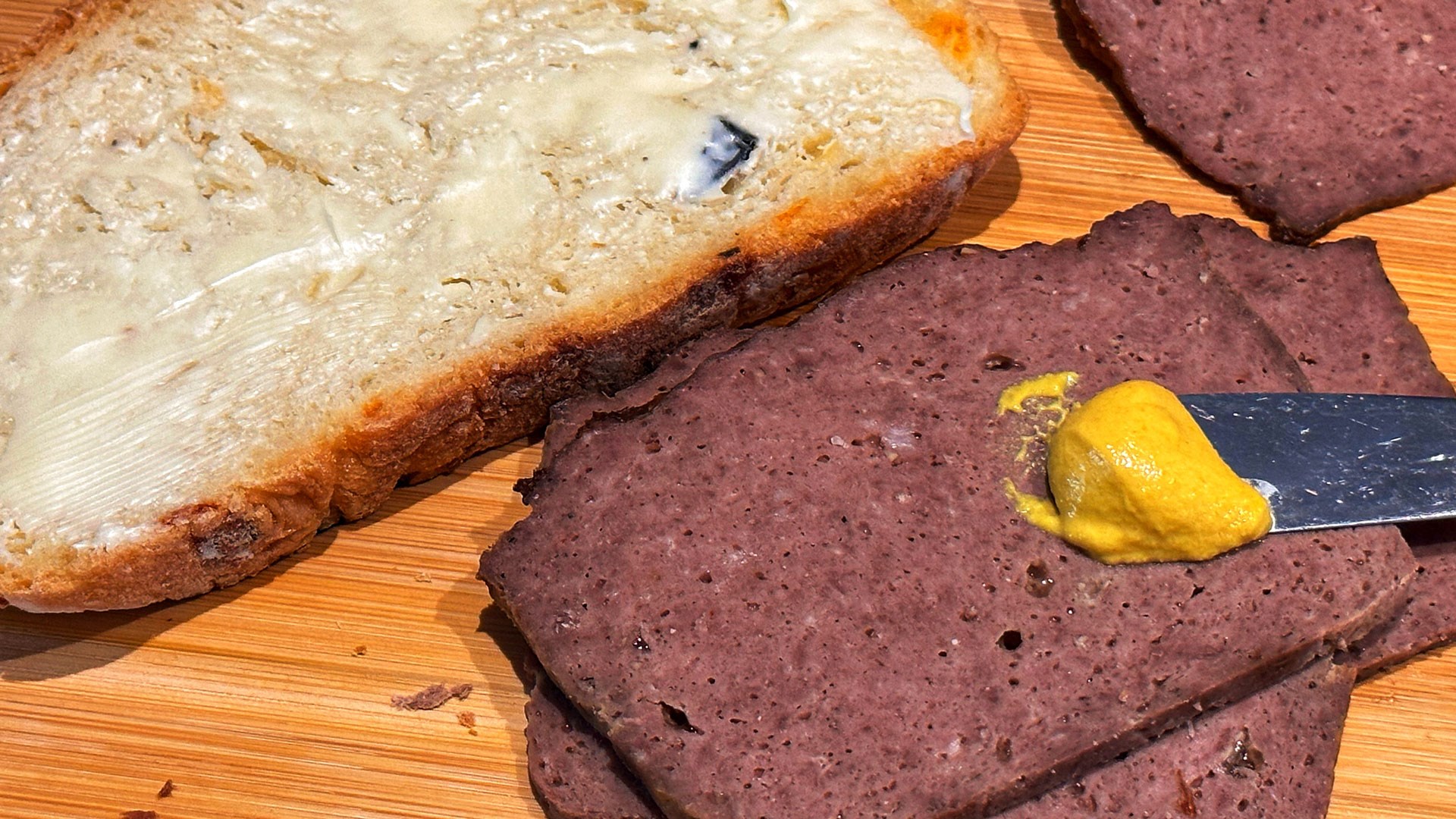 Bread, mustard, bologna