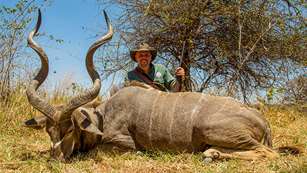 topbullets-africanplainsgame_lead.jpg