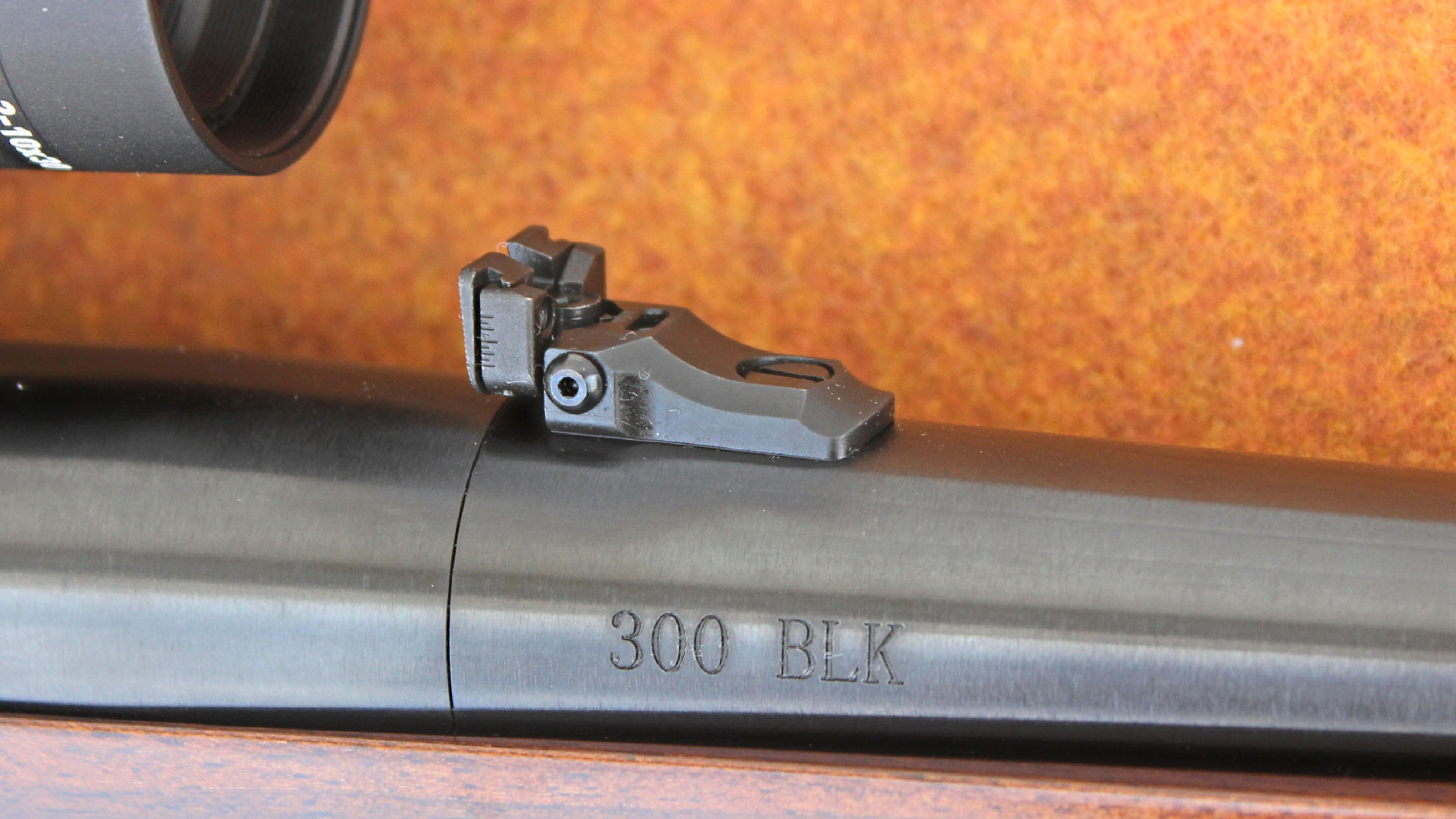 The Supremes are fitted with fully adjustable trapezoidal rear sights.
