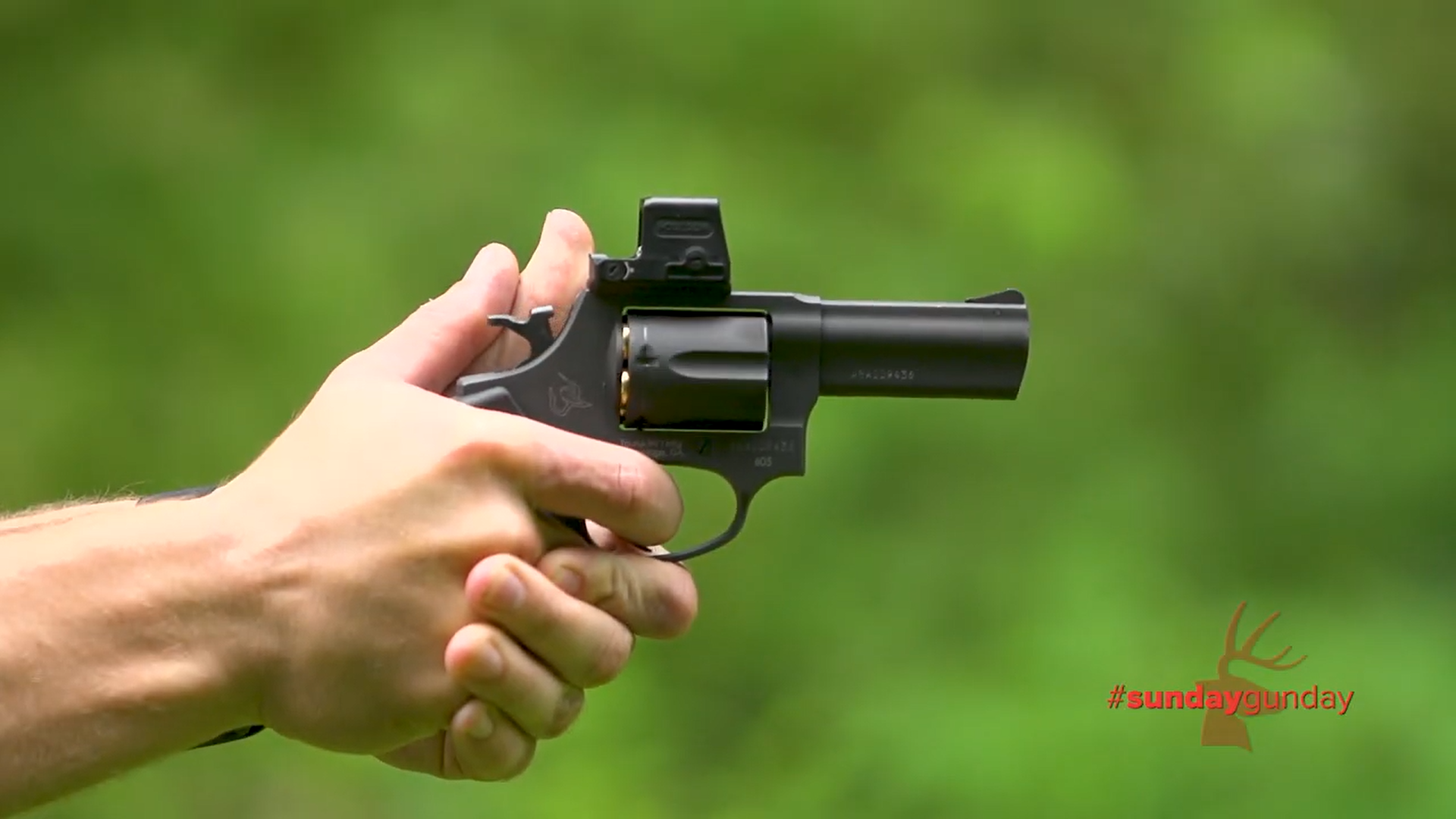 Shooting Taurus 605 TORO