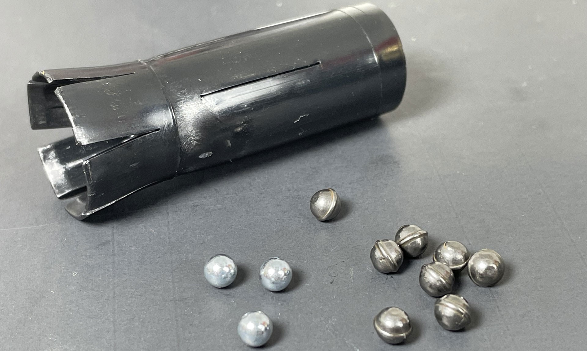 Steel pellets with flitecontrol flex