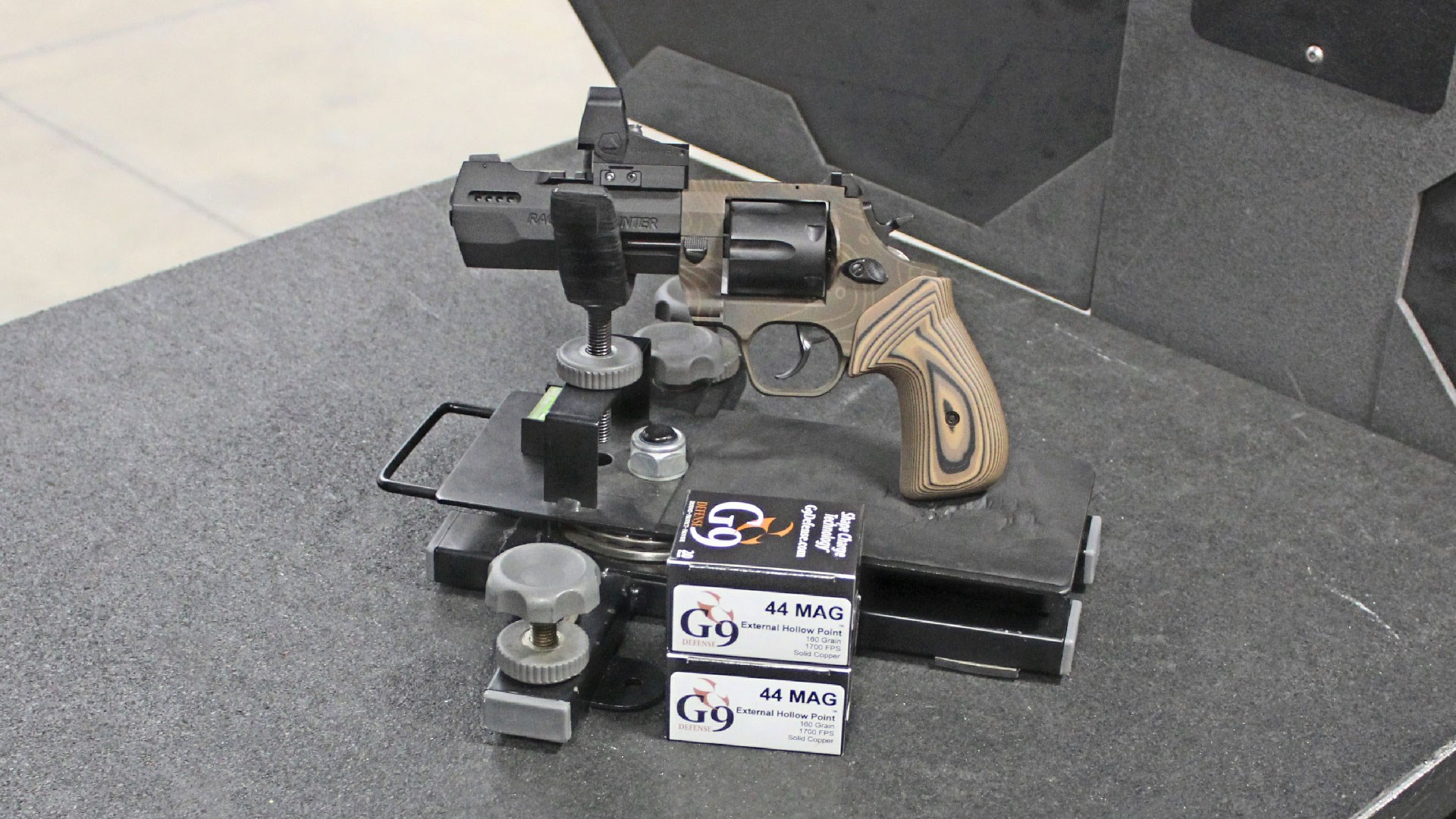 Fink's Custom Taurus Raging Hunter