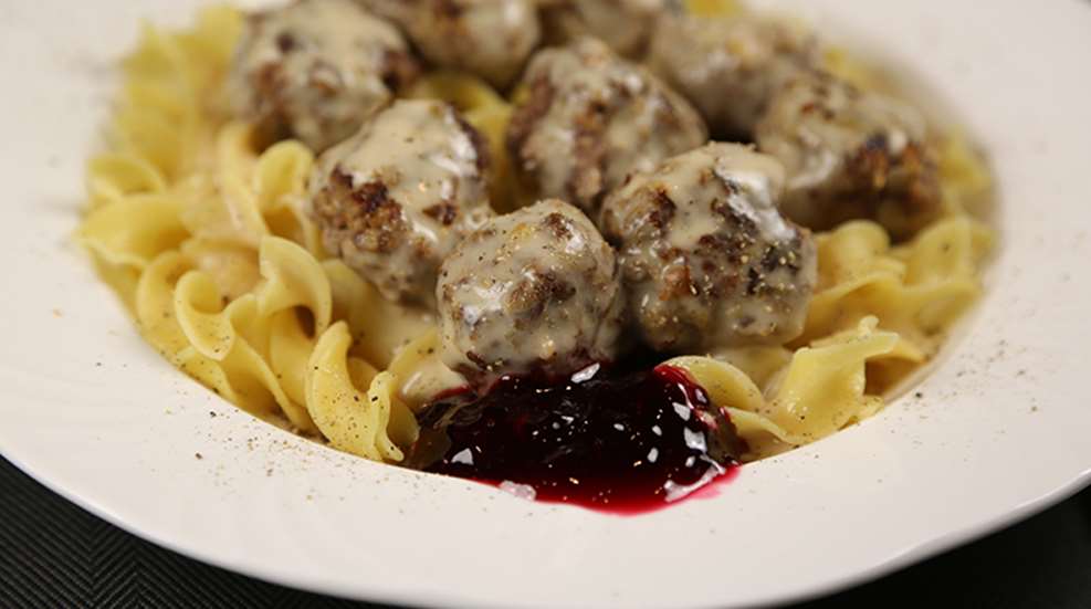 swedish_venison_meatballs_f.jpg
