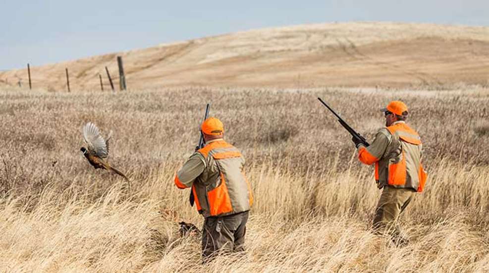 usfws-signs-mou_lead.jpg