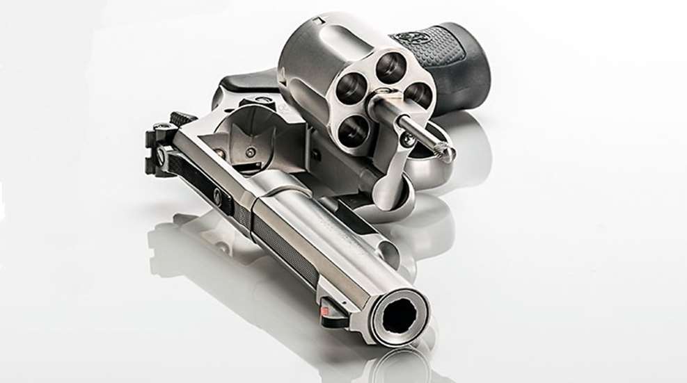 Hardware: Smith & Wesson Model 69 Combat Magnum