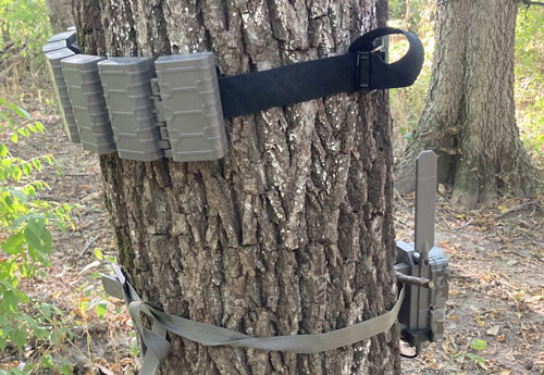 battery pack on trail camera