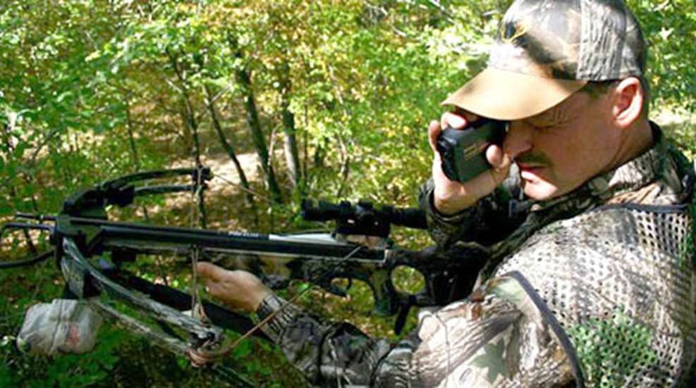 201296135128-choosing_crossbow_f.jpg