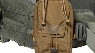 mainws21-tech-holster-112553_coyote-on-belt-2030.jpg