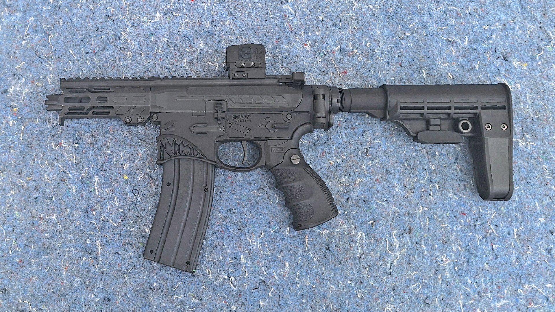 001 AR22PS Pistol Left 01