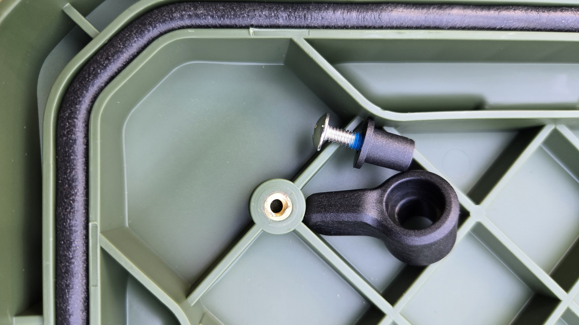 waterproof seal and hardware for GoNow latches included