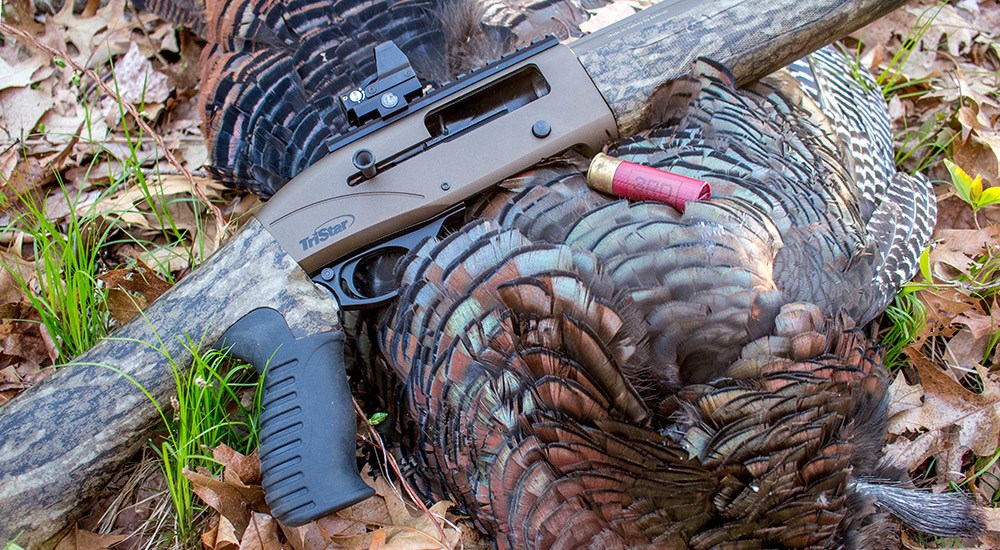 TriStar Viper G2 Camo Turkey Shotgun with Federal 3rd Degree Shotshell on Turkey