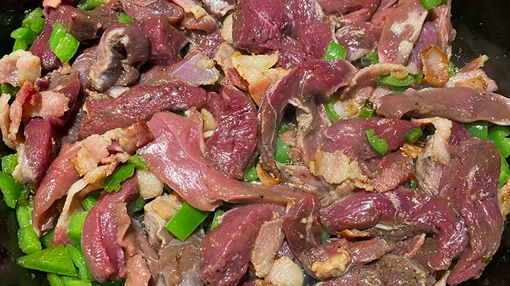 Sautéing Duck Breast with Green Peppers and Jalapeños