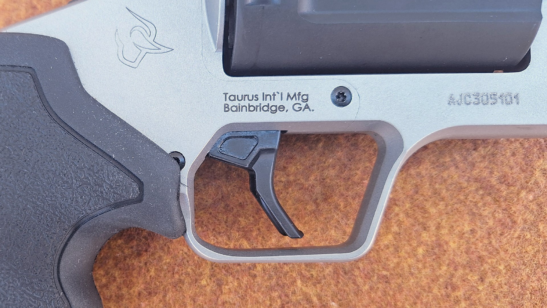 Flat face trigger